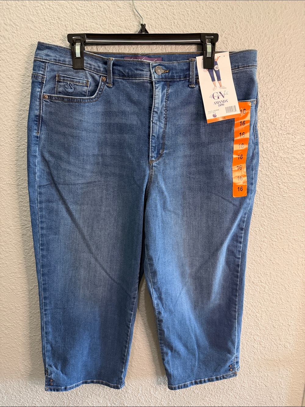 Gloria Vanderbilt Amanda Mid-Blue Cropped Denim Jeans size 16 NEW